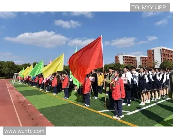 上海篮球队的奋斗与荣耀：挑战赛中的突破与成长之路