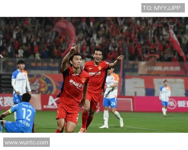 广州足球队强势领跑最新足球力量排行榜前十名分析 广州足球队强势领跑最新足球力量排行榜前十名分析