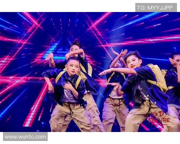 杨强分享街舞心得与技巧探讨助你舞出自我风格