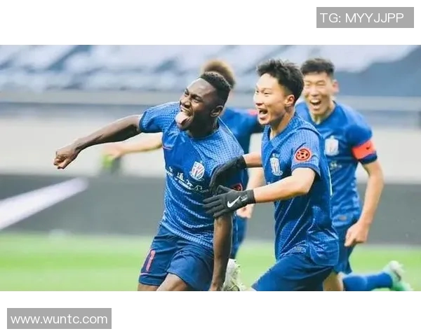 上海足球队以67分稳居锦标赛积分榜首位展现强劲实力