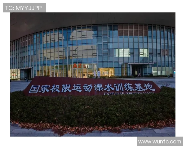 南京极限运动队勇敢反击推动革新之路展现青春活力与团队精神 南京极限运动队勇敢反击推动革新之路展现青春活力与团队精神