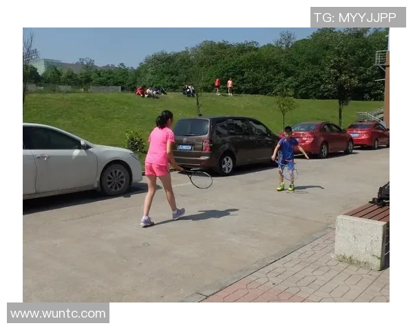 成都网球队成长之路:从青涩少年到网球精英的奋斗历程 成都网球队成长之路:从青涩少年到网球精英的奋斗历程