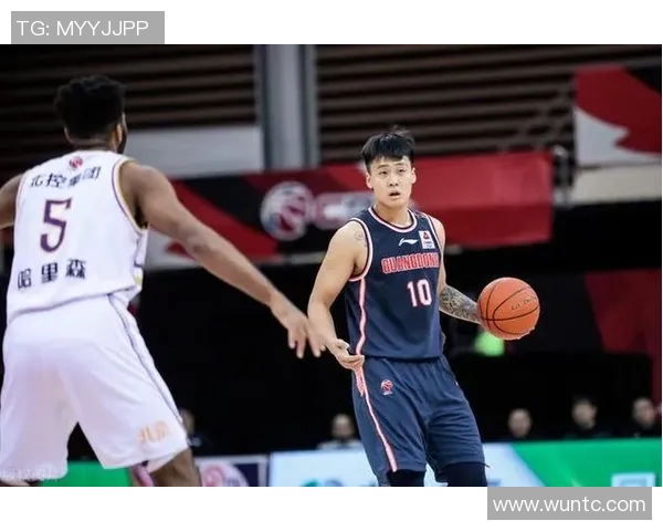 重庆篮球队进攻战术深度分析与实战应用探讨 重庆篮球队进攻战术深度分析与实战应用探讨